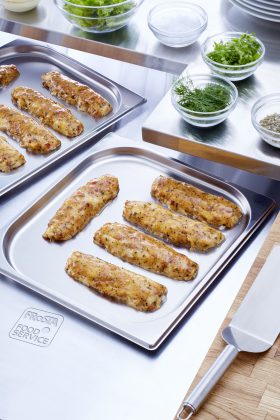 MSC Formed Fish Fillet with Grill Stripes »Tomato & Herbs«, approx. 150g